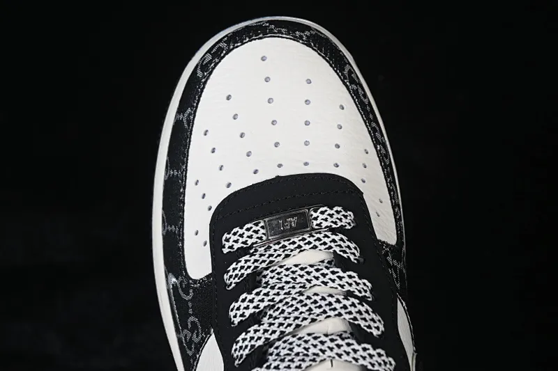 All categories Nk Air Force 1 Air Force series Nk Air Force 1 Low Air Force low-top Nike Air Force 1'07 Low Black and white classic color Air Force 1 low-top casual sneakers MM3399-810